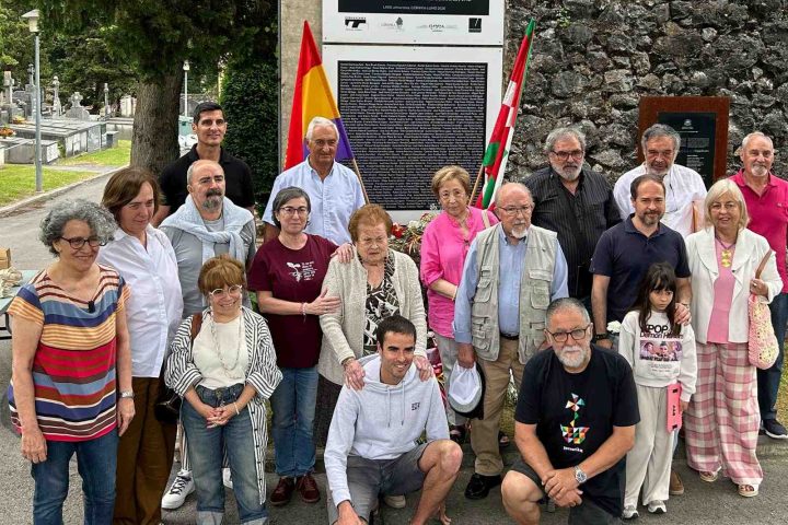 2026 0531_3_Familia argazkia