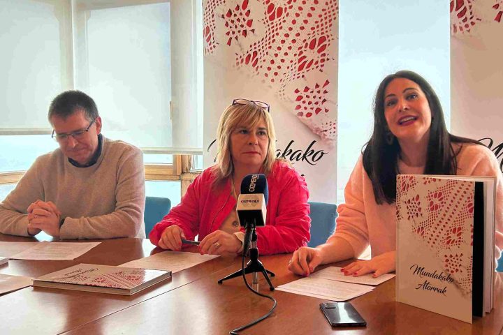 Atorrak liburua Mundakaweb